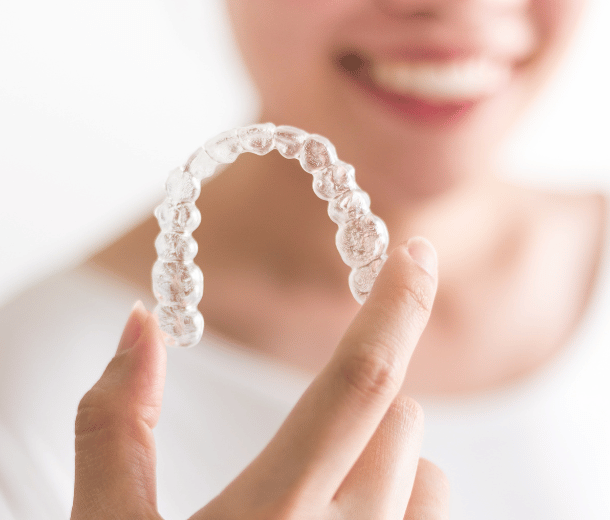 Usluge manji vizual (14) Invisalign White City Dent